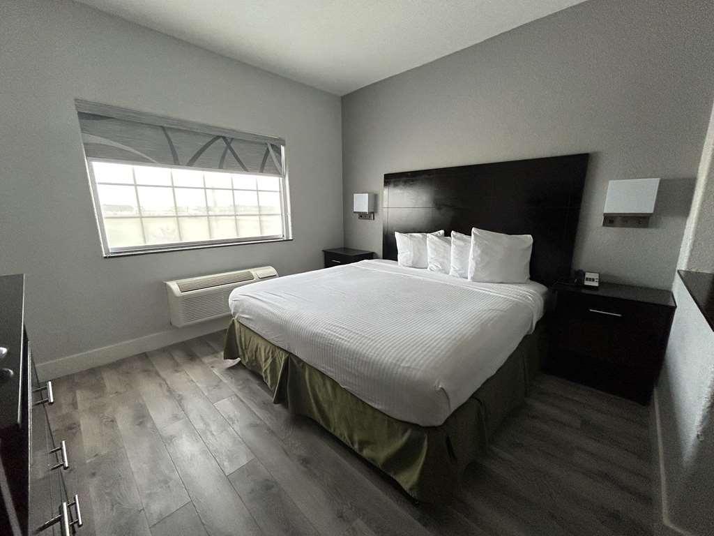 Surestay Plus By Best Western Texas City I-45 Стая снимка