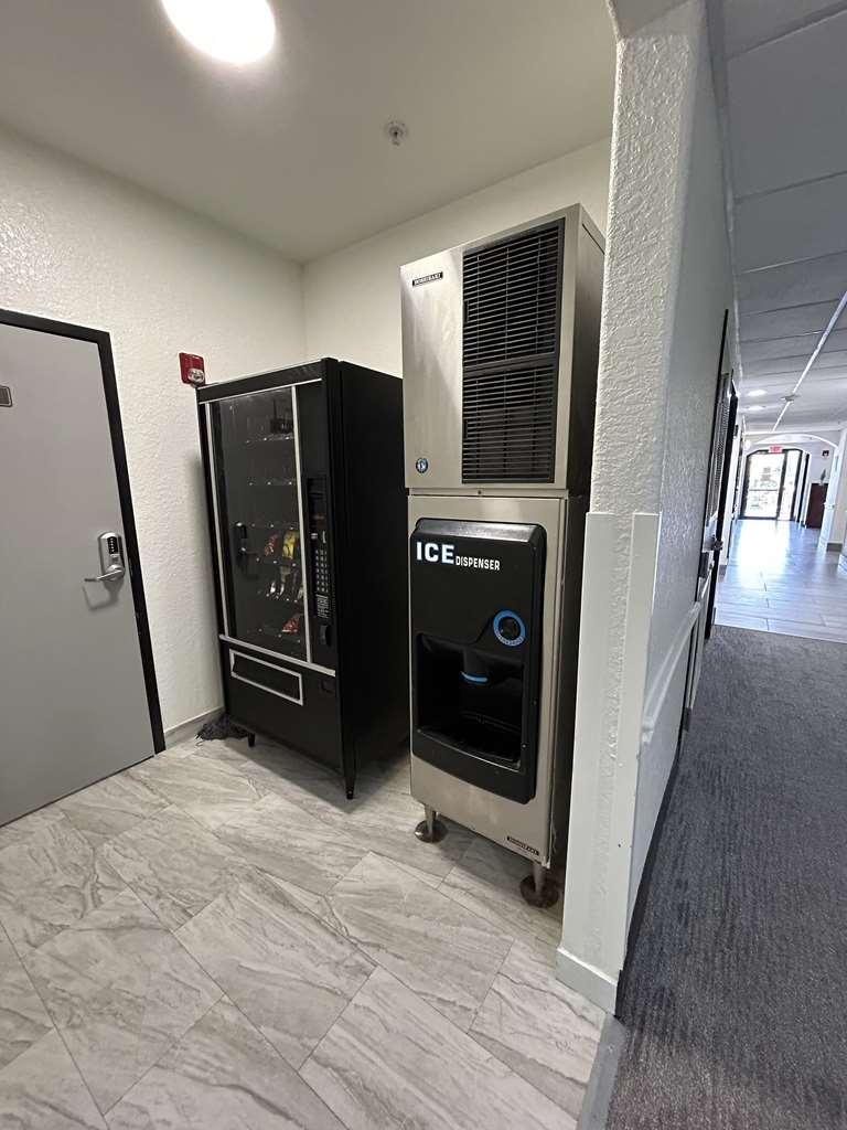 Surestay Plus By Best Western Texas City I-45 Съоръжения снимка