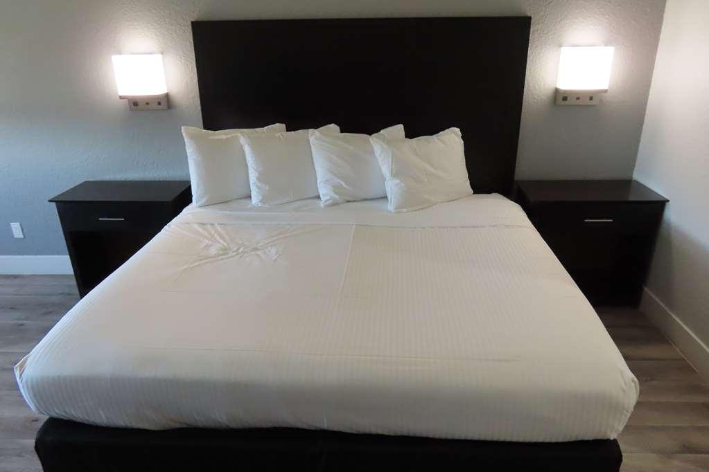 Surestay Plus By Best Western Texas City I-45 Стая снимка