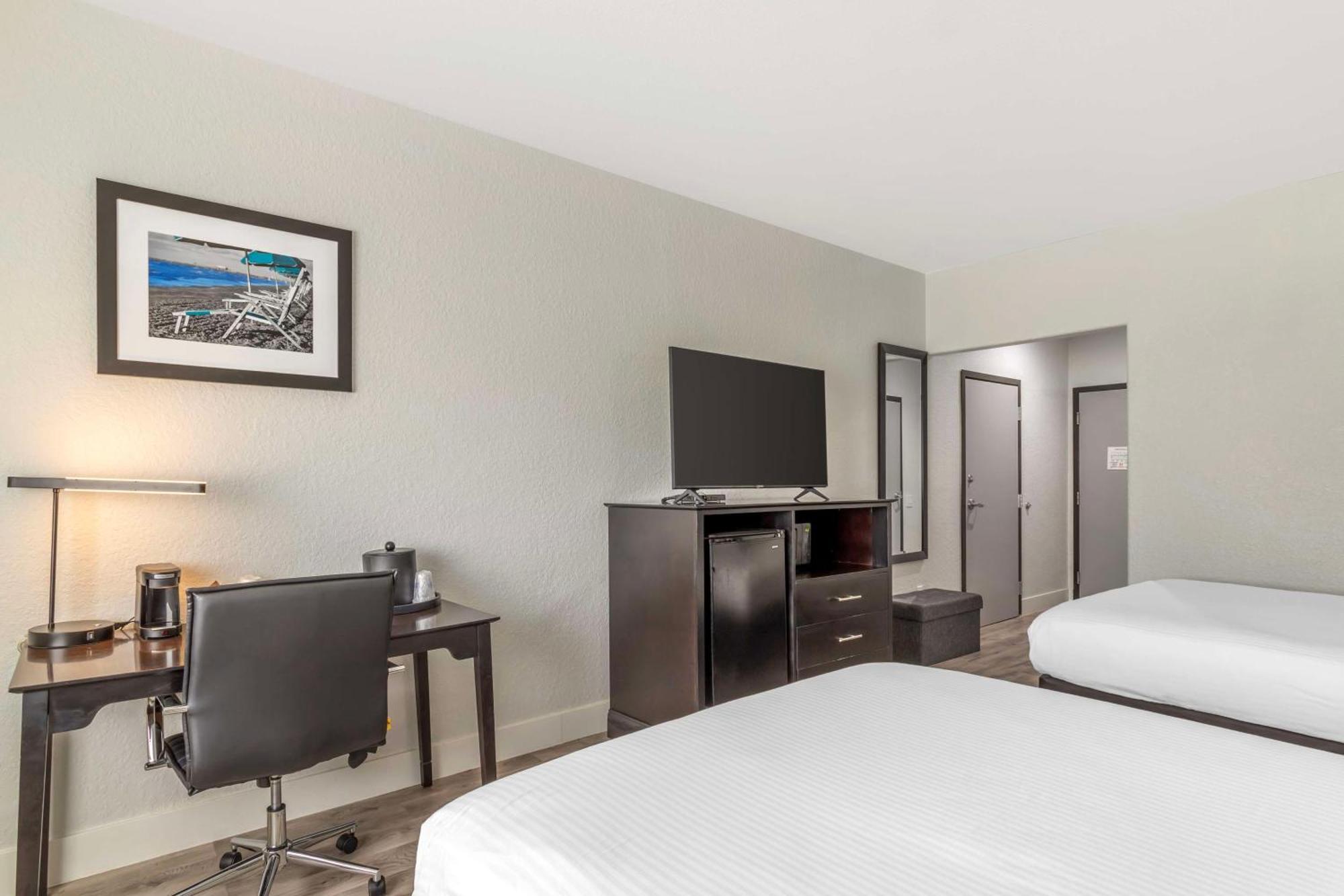 Surestay Plus By Best Western Texas City I-45 Екстериор снимка