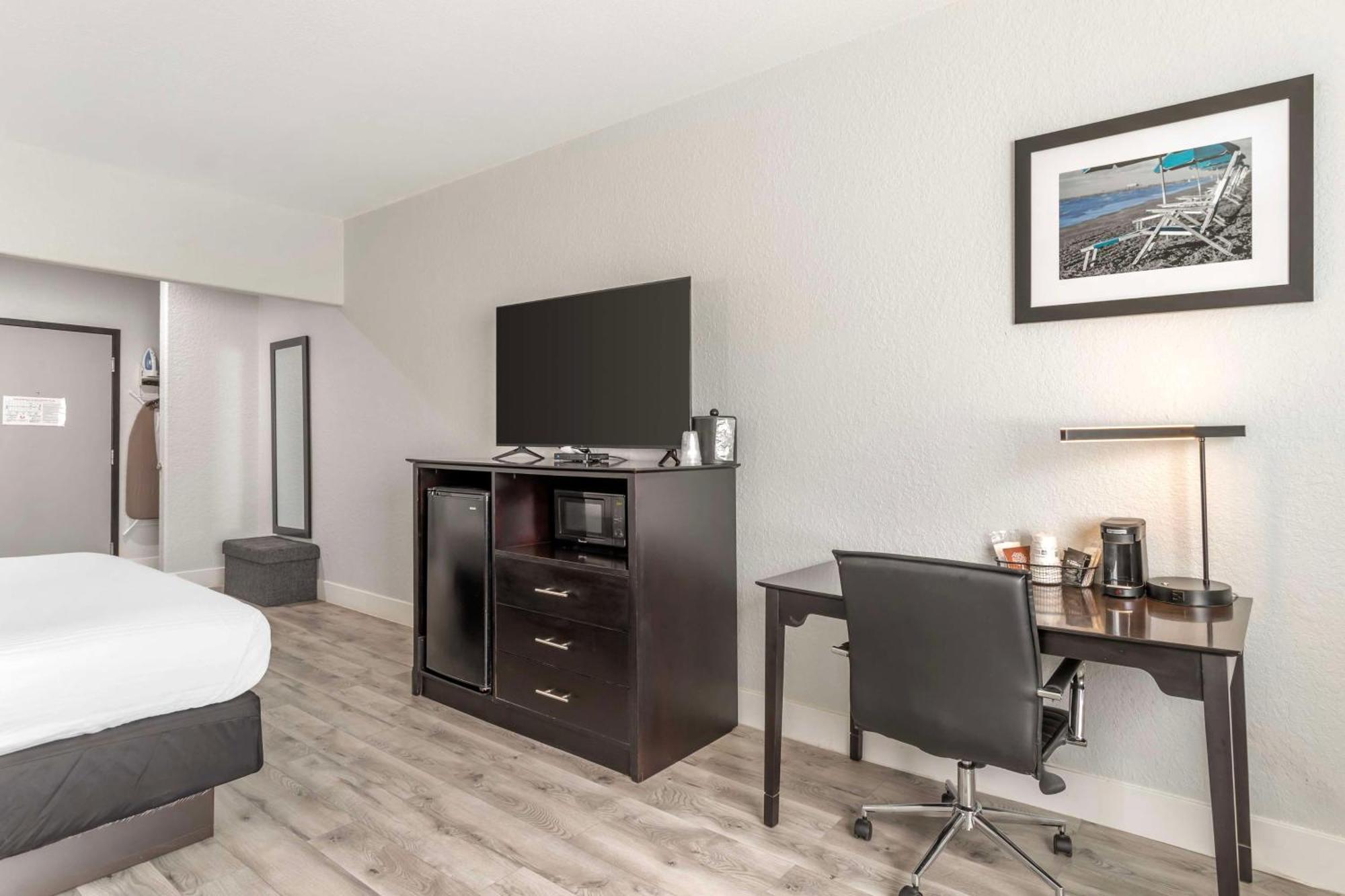 Surestay Plus By Best Western Texas City I-45 Екстериор снимка