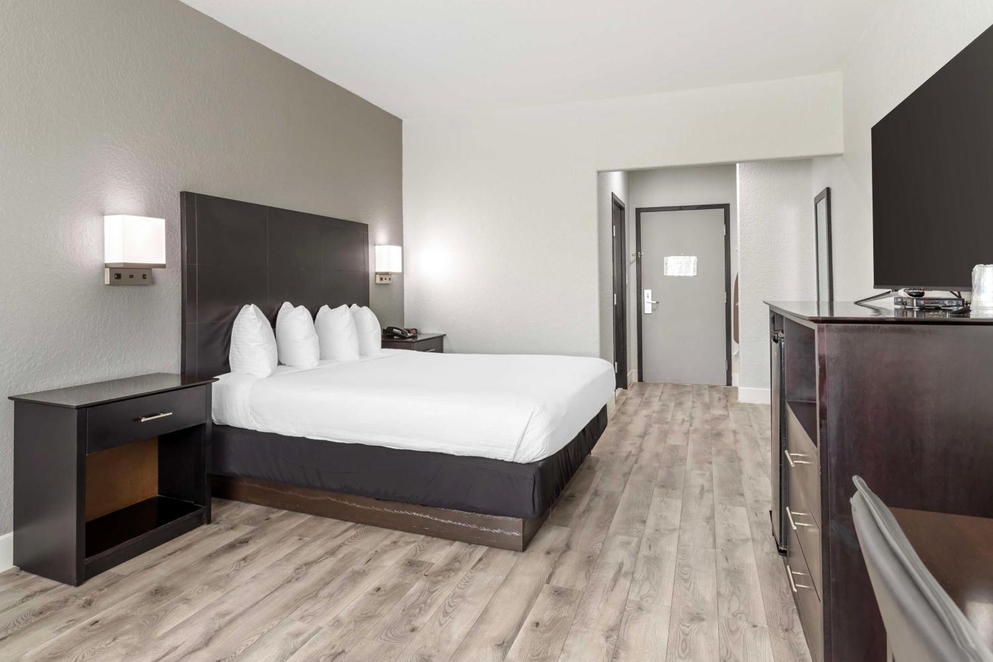 Surestay Plus By Best Western Texas City I-45 Екстериор снимка