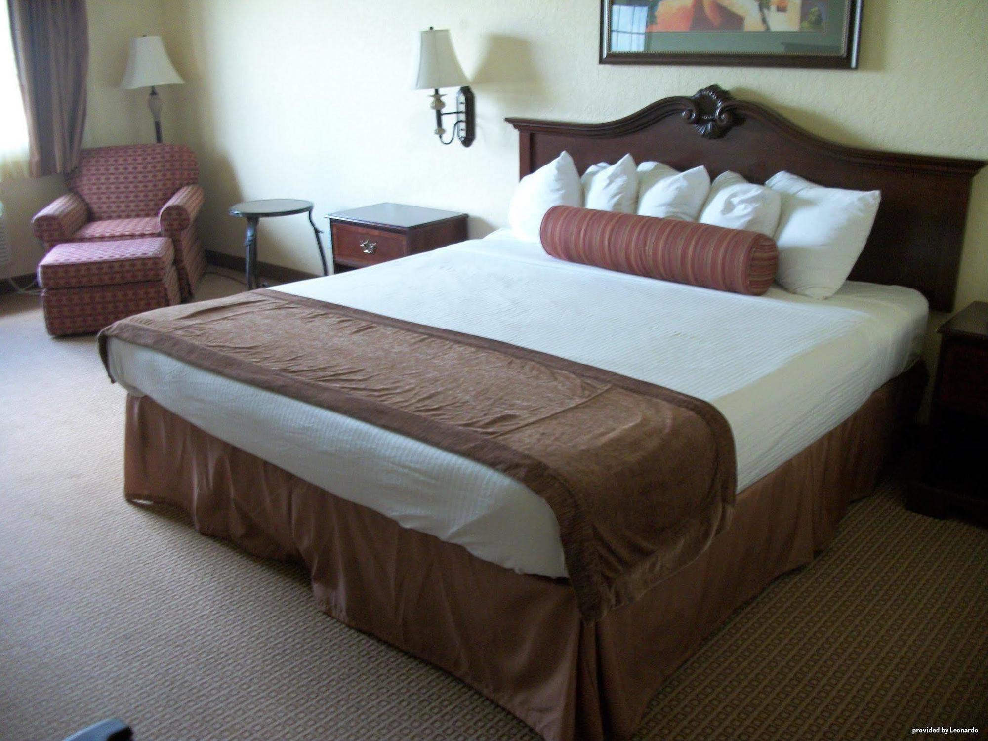 Surestay Plus By Best Western Texas City I-45 Стая снимка